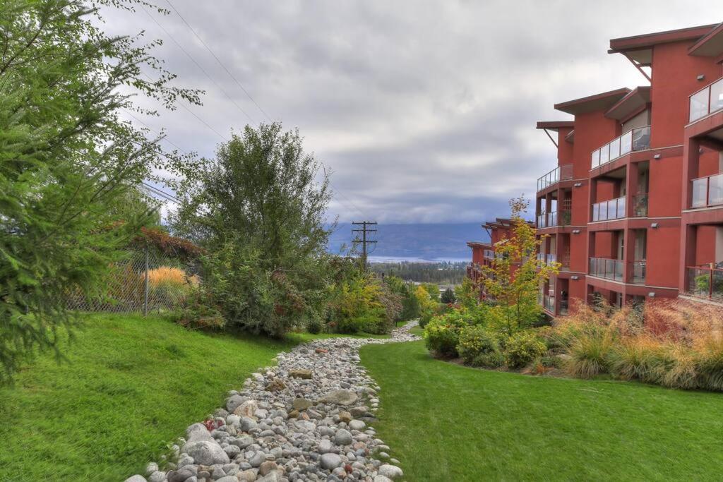 Stay In The Okanagan - Copper Sky, Вест-Келовна Екстер'єр фото