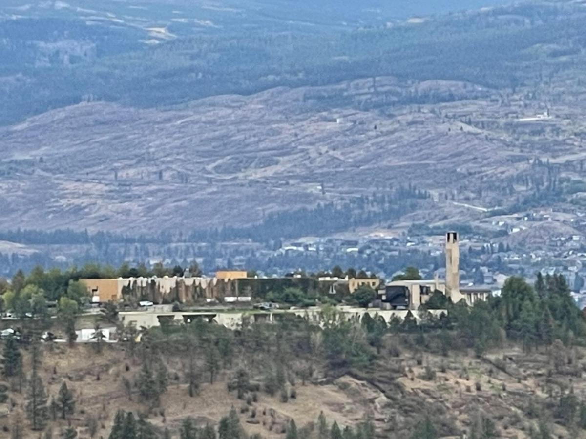 Stay In The Okanagan - Copper Sky, Вест-Келовна Екстер'єр фото